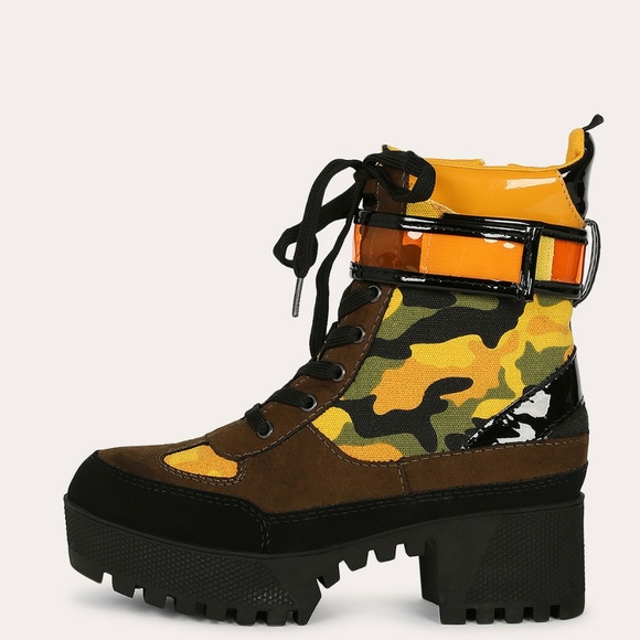 NEW🔥Camo Combat Booties Lace Up Lug Sole Med Heel - Picture 5 of 7